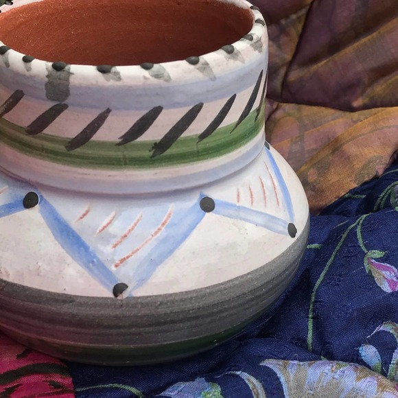 Blue & White Pottery Pen-Pencil Holder or Flower Vase/Teacher, or coworker gift - Picture 3 of 10